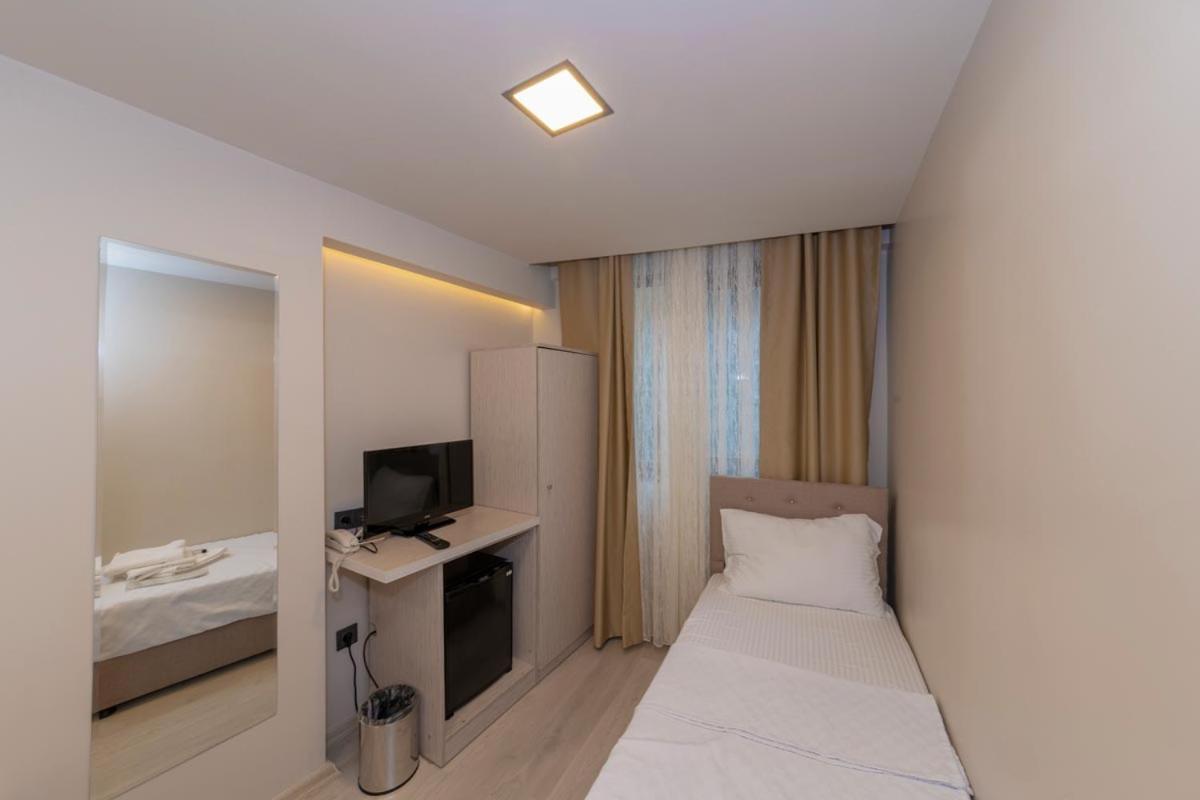 Grand Ahi Hotel Istanbul Exterior photo